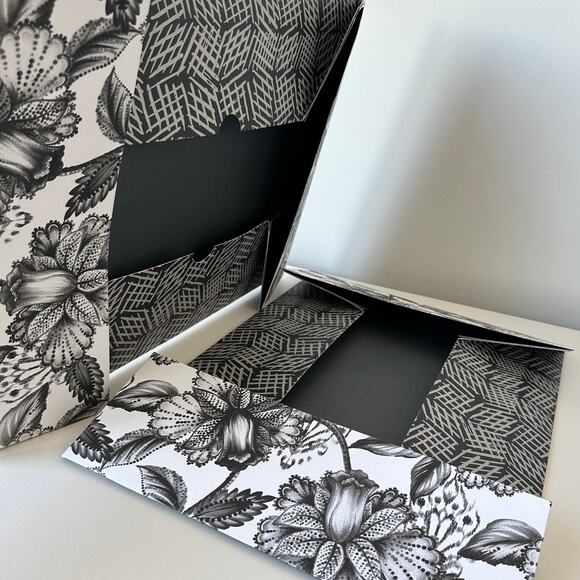 Falconeri Large Floral Gift Box XL 18.75" x 13.75" 4.5" - Picture 6 of 9